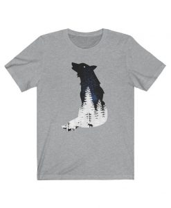 Wolf Howling at night forest T Shirt