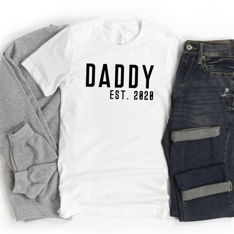 Fathers Day Gift - Daddy Est 2020 T Shirt